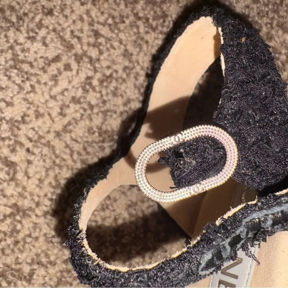Brand new with box  CHANEL 2023 Black Tweed Sandal size 10  wedges